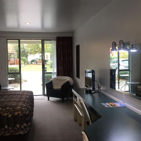 Colonial Manor Motel ครอมเวลล์ ห้อง รูปภาพ